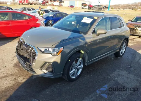 2021 Audi Q3 Premium 45 Tfsi S Line Quattro Tiptronic z USA, uszkodzony, nr VIN WA1DECF37M1004790